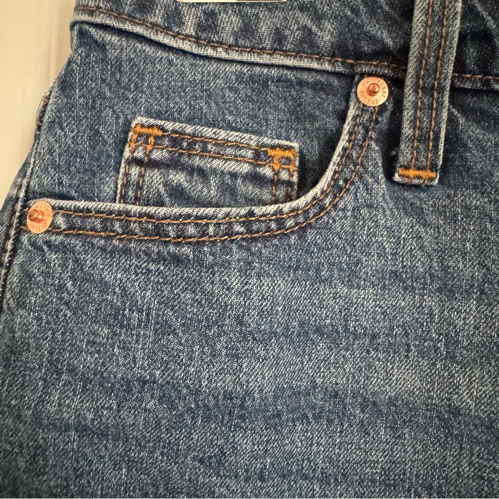 Universal Thread Dark Wash Vintage Midi Jean Shorts, 0 - Picture 4 of 13